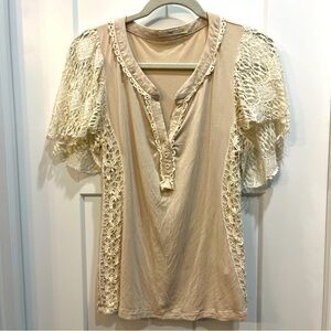 Hazel Anthropologie Women’s Lace Sleeve Top V-Neck Size Large Lace Sides Sleeves